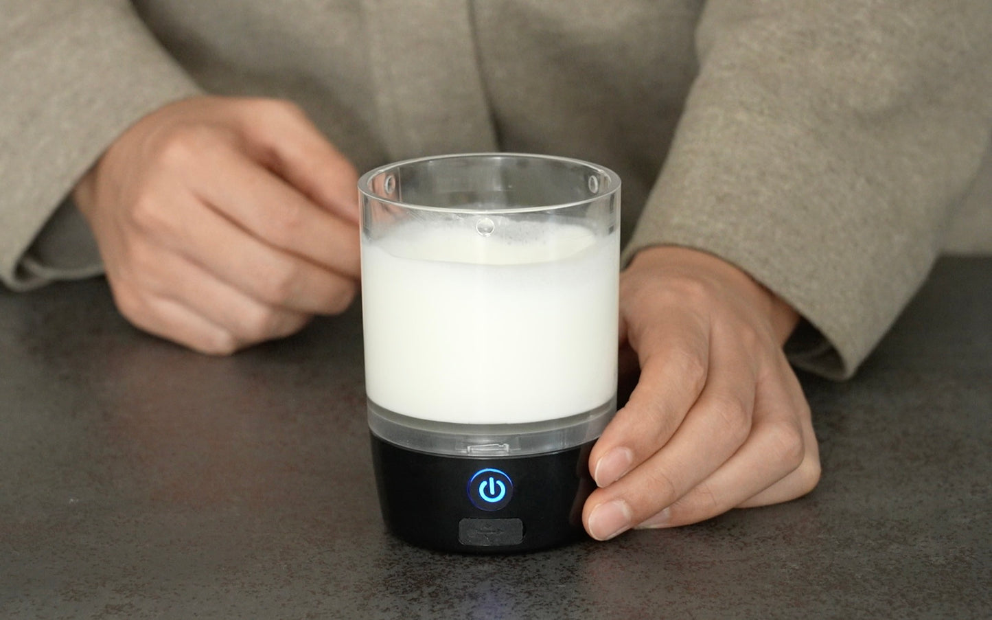 ポータブルエスプレッソメーカー＆ミルクフォーマー